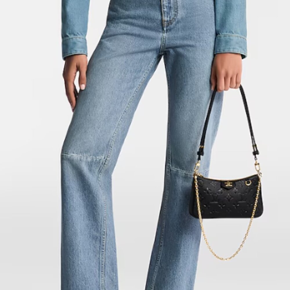 Louis Vuitton's Easy Pouch On Strap Bag M80349 (Used Once) - Picture 16 of 16